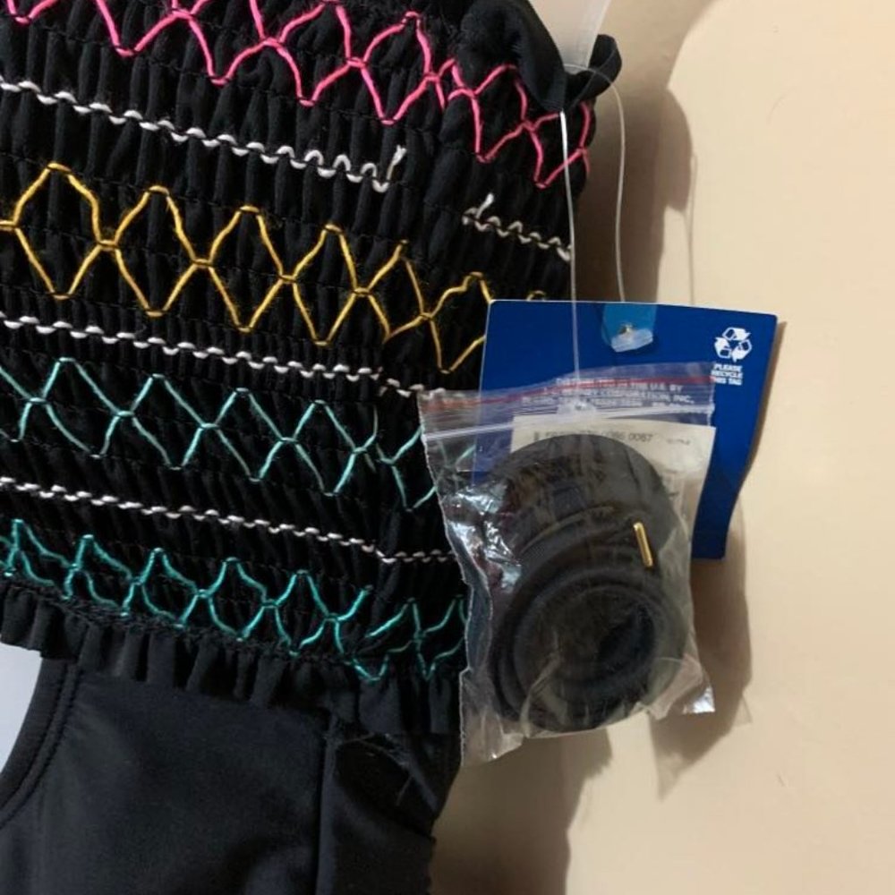 3/$25 👙 NWT - ARIZONA Smocked One Piece Swimsuit Juniors - Picture 5 of 10